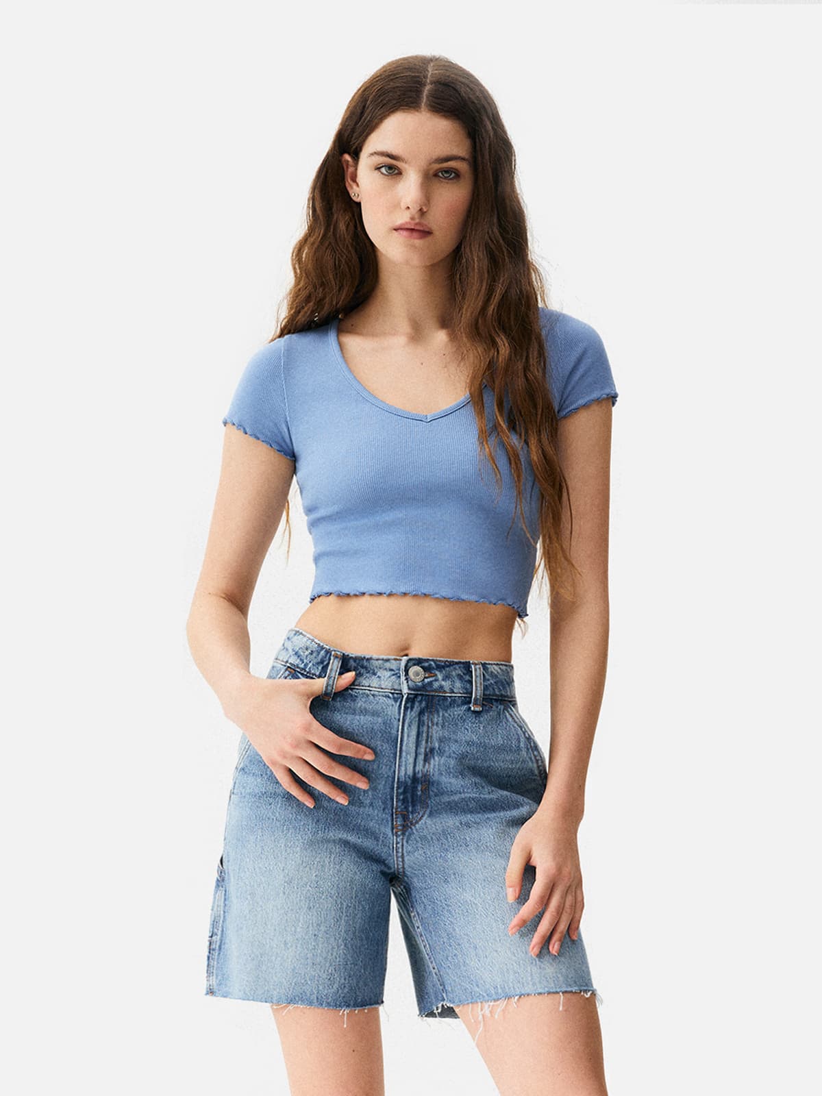 Short-Sleeve Tight Crop Top